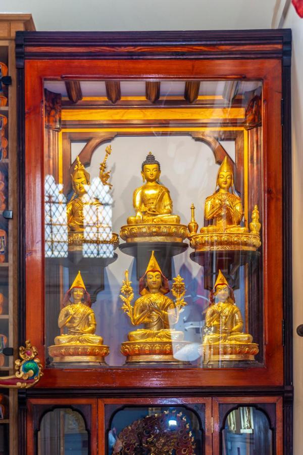 Lotus Guesthouse In Jamyang Buddhist Center